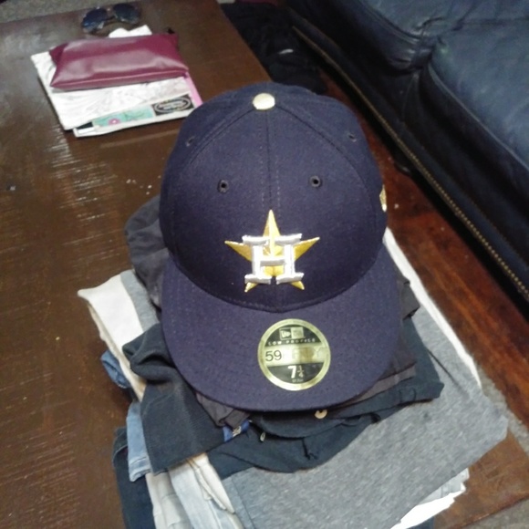 Houston Astros fitted hat - Picture 1 of 3